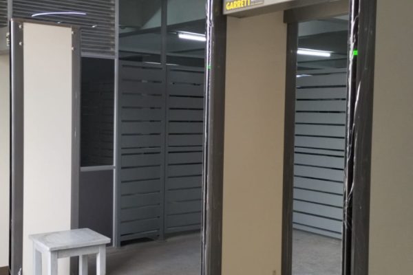 Metal detector installation